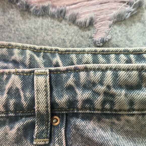 NEW Wild Fable High Rise Pink Denim Bermuda Shorts Size 24W - Picture 9 of 9